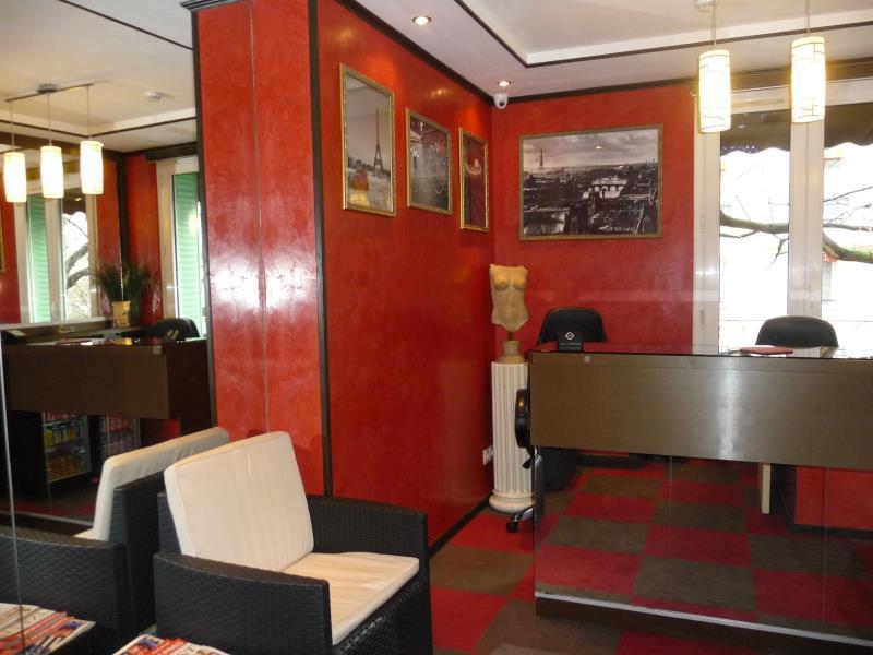 Des Buttes Chaumont Hotel París