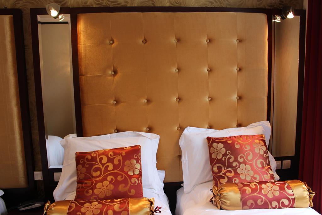 Hotel Des Buttes Chaumont Parijs