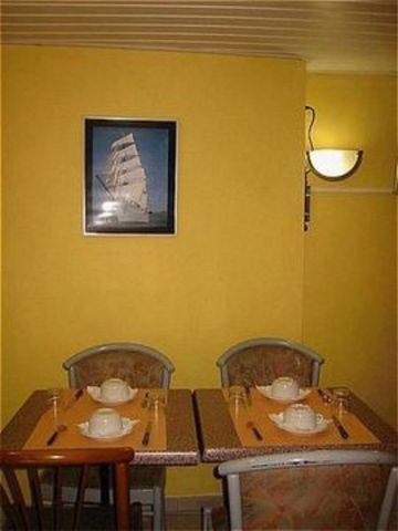 Hotel Des Buttes Chaumont Parijs